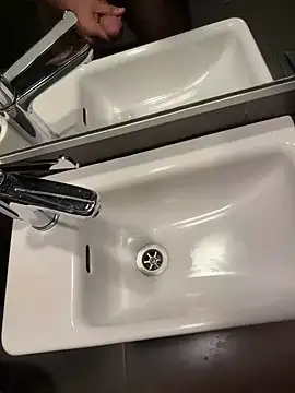 hotisraeli online show from November 2025 07:45:02 AM