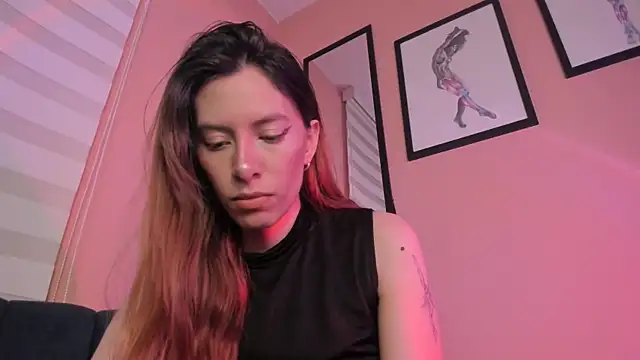 Snapshot of SensualJane2 chatting on June 2026 06:18:02 AM SensualJane2 online show from June 2026 06:18:02 AM