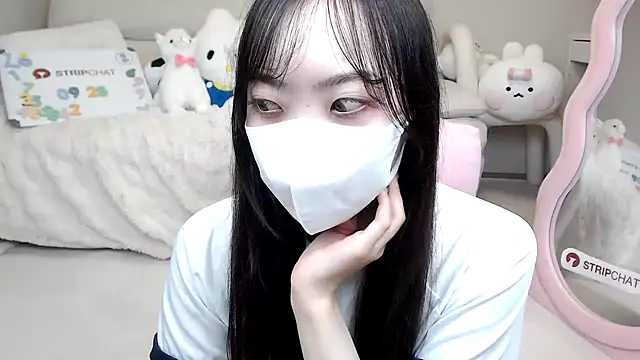 Snapshot of momo_room chatting on September 2025 06:42:02 AM momo room online show from September 2025 06:42:02 AM