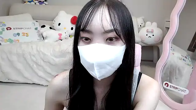 Snapshot of momo_room chatting on September 2025 11:39:02 AM momo room online show from September 2025 11:39:02 AM