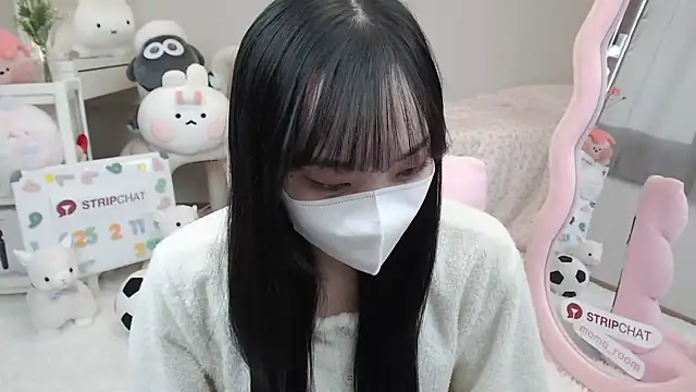 Snapshot of momo_room chatting on February 2025 06:40:02 AM momo room online show from February 2025 06:40:02 AM