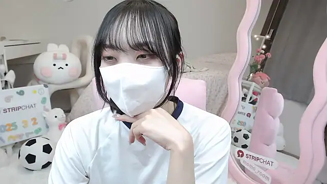Snapshot of momo_room chatting on March 2025 10:37:01 AM momo room online show from March 2025 10:37:01 AM
