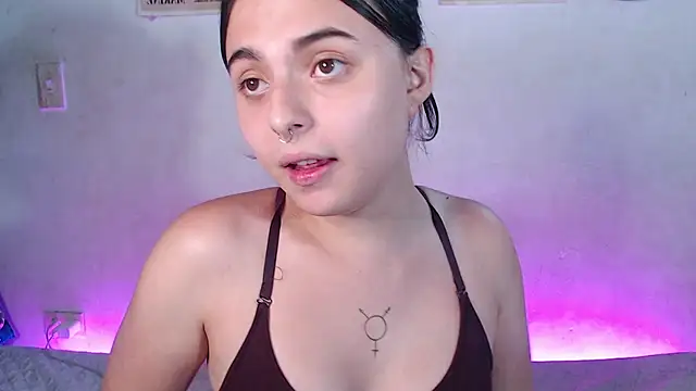 Snapshot of elizabethtaylorxxx chatting on February 2025 01:24:01 AM elizabethtaylorxxx online show from February 2025 01:24:01 AM
