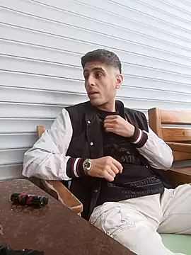 arenn1997 online show from November 2025 02:20:01 PM