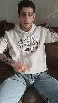 arenn1997 online show from February 2026 12:13:02 PM