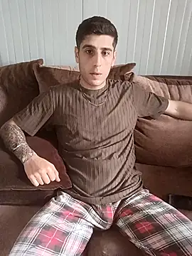 arenn1997 online show from March 2026 12:01:01 PM