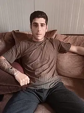 arenn1997 online show from April 2026 12:12:01 PM