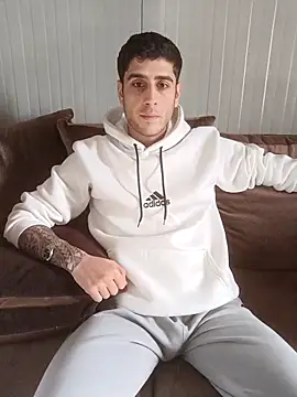 arenn1997 online show from February 2026 12:15:02 PM