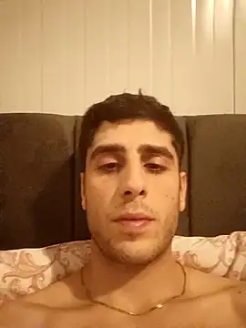 arenn1997 online show from February 2026 12:09:01 AM