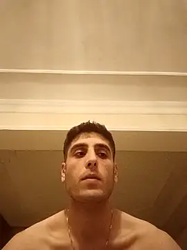 arenn1997 online show from November 2025 10:02:02 PM