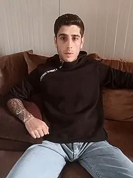 arenn1997 online show from March 2026 12:10:02 PM