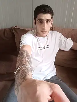 arenn1997 online show from April 2026 12:10:01 PM