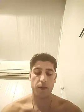 arenn1997 online show from November 2025 09:59:02 PM