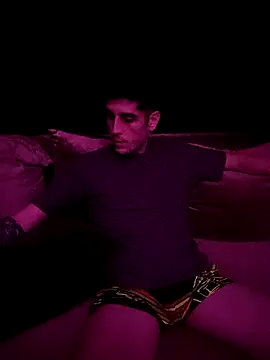 arenn1997 online show from September 2025 10:24:02 PM