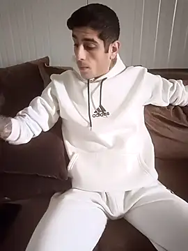 arenn1997 online show from March 2026 12:20:01 PM