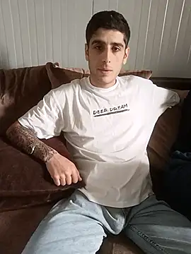 arenn1997 online show from April 2026 12:45:02 PM