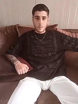 arenn1997 online show from March 2026 12:27:02 PM