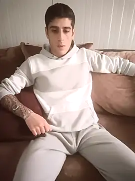 arenn1997 online show from April 2026 12:53:02 PM