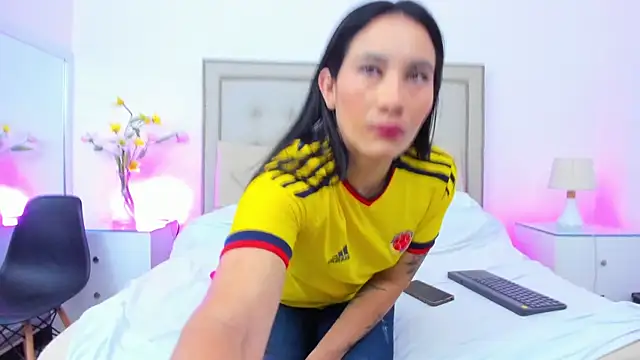 Cataleyalove ADY online show from June 2026 01:27:02 PM