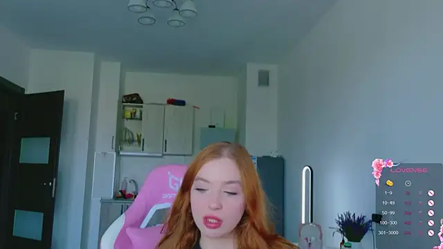 cinnabon girls online show from May 2026 02:03:01 PM