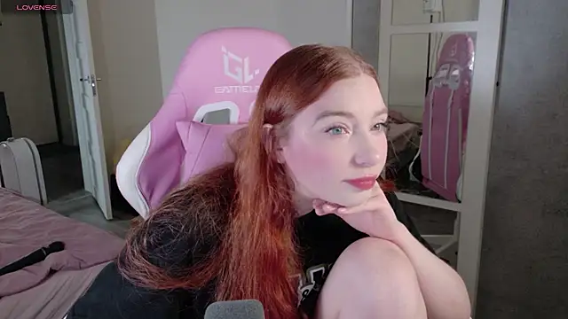 Snapshot of cinnabon_girls chatting on February 2026 11:54:02 AM cinnabon girls online show from February 2026 11:54:02 AM