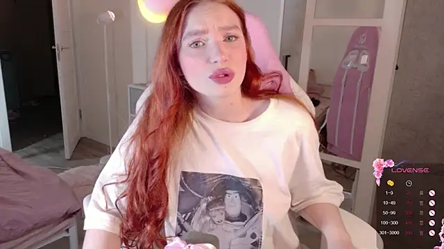 cinnabon girls online show from November 2025 09:15:02 PM