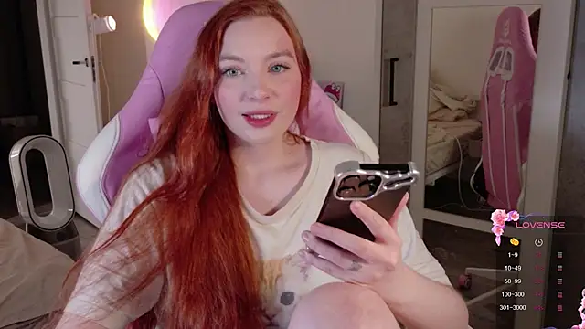 Snapshot of cinnabon_girls chatting on February 2026 08:55:02 PM cinnabon girls online show from February 2026 08:55:02 PM