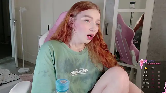 Snapshot of cinnabon_girls chatting on December 2025 02:38:02 AM cinnabon girls online show from December 2025 02:38:02 AM