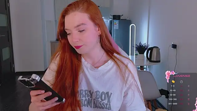 Snapshot of cinnabon_girls chatting on April 2026 06:01:02 PM cinnabon girls online show from April 2026 06:01:02 PM