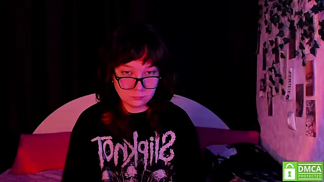 dreamgirllovee online show from November 2025 10:35:01 PM