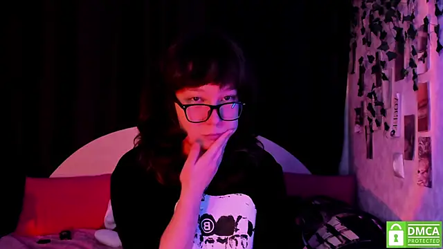 dreamgirllovee online show from November 2025 01:09:02 AM