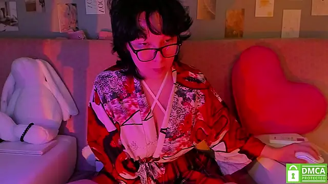 dreamgirllovee online show from March 2025 12:01:02 AM