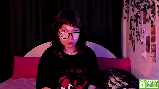 dreamgirllovee online show from November 2025 03:27:02 AM