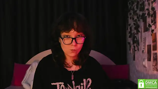 dreamgirllovee online show from September 2025 09:10:02 PM