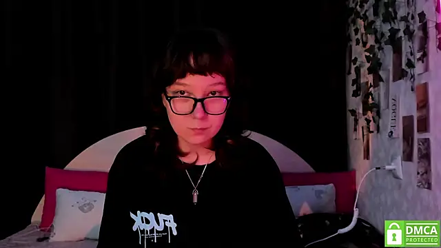 dreamgirllovee online show from September 2025 03:34:02 AM