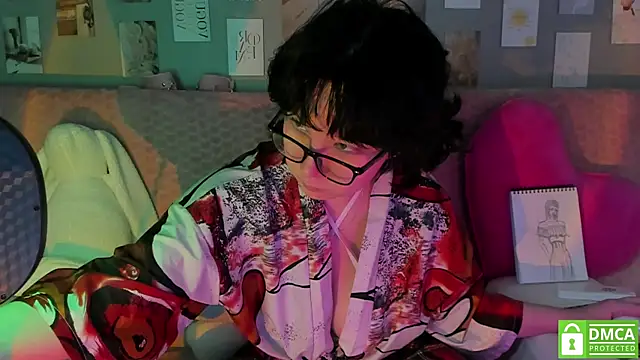 dreamgirllovee online show from March 2025 12:21:01 AM