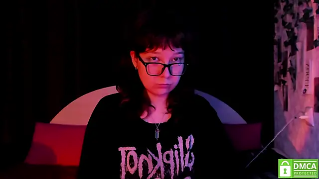 dreamgirllovee online show from October 2025 09:05:01 PM