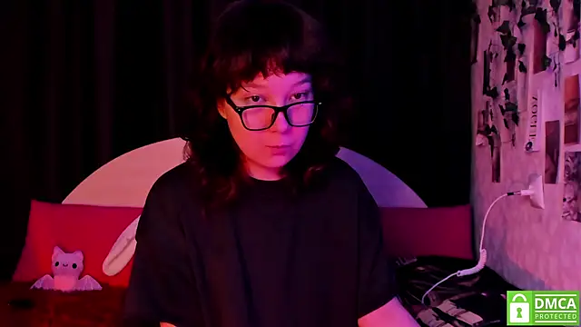 dreamgirllovee online show from November 2025 02:37:02 AM