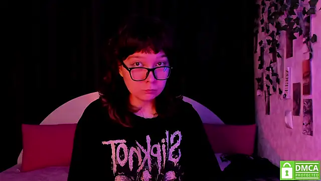 dreamgirllovee online show from November 2025 10:48:01 PM