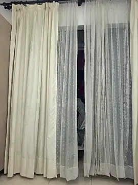 viollett 28 online show from February 2026 11:59:01 PM