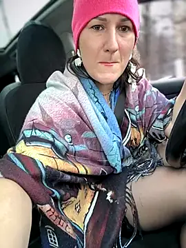 Snapshot of ZhenjaPoledance chatting on December 2025 08:09:02 AM ZhenjaPoledance online show from December 2025 08:09:02 AM