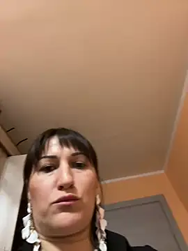 Snapshot of ZhenjaPoledance chatting on March 2025 01:51:01 PM ZhenjaPoledance online show from March 2025 01:51:01 PM