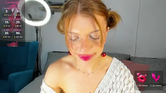 Hannah Carr online show from October 2025 08:45:01 PM