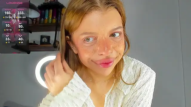 Hannah Carr online show from October 2025 08:31:01 PM