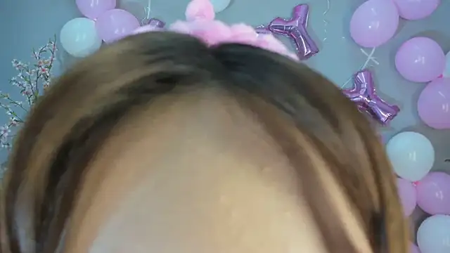 Amy-Skinny online show from November 2025 08:13:01 PM