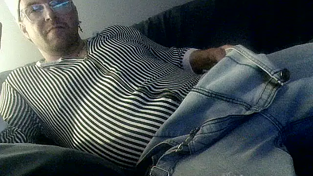 Snapshot of Vinyboy69 chatting on May 2026 03:16:01 AM Vinyboy69 online show from May 2026 03:16:01 AM