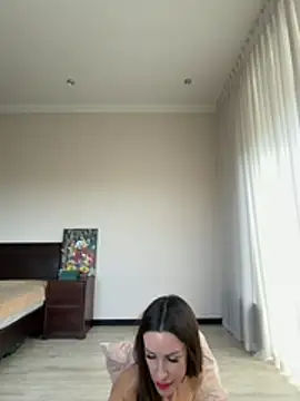 Hott Lolla online show from April 2026 08:19:02 AM