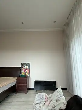 Hott Lolla online show from April 2026 09:23:01 AM