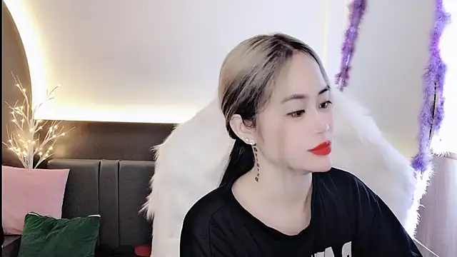 witch-39 online show from February 2025 08:24:02 AM