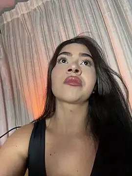 corallwells online show from April 2026 02:59:02 AM